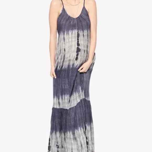 Wendy Bellissimo Dresses & Skirts - Wendy Bellissimo Blue and Grey Tie Dye Maxi Maternity Dress Women’s size Small